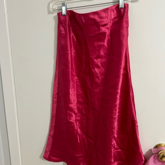 Aritzia slip skirt - Picture 2 of 3